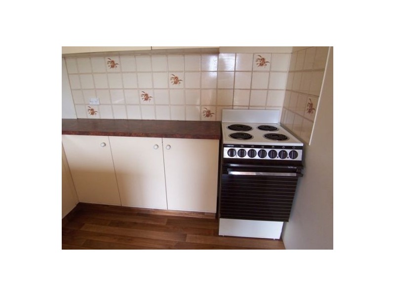 6/18  North Street, Southport QLD 4215