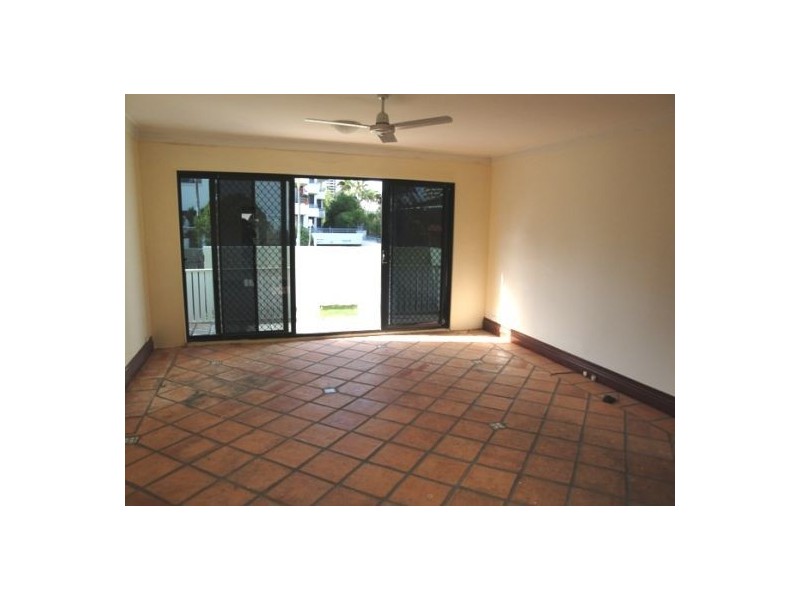 10 Tedder Avenue, Main Beach QLD 4217