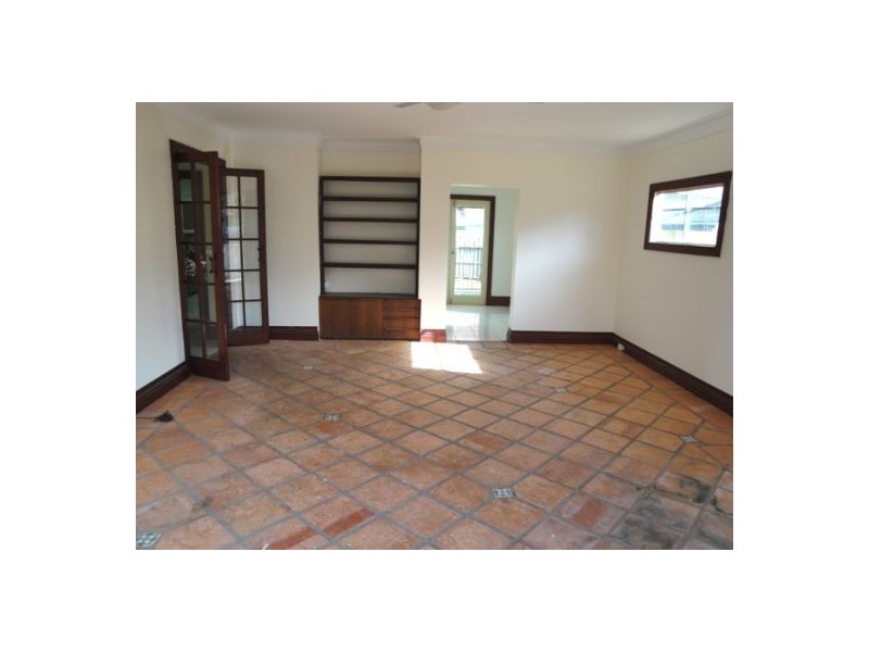 10 Tedder Avenue, Main Beach QLD 4217