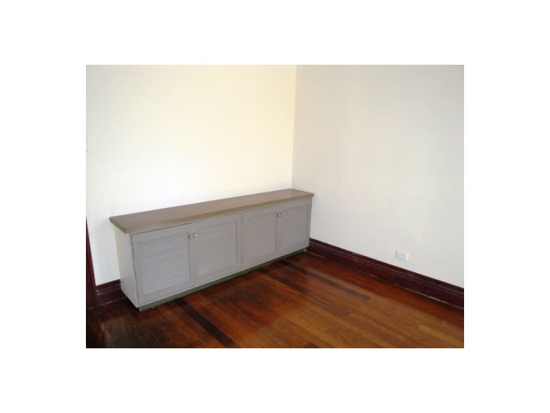 10 Tedder Avenue, Main Beach QLD 4217