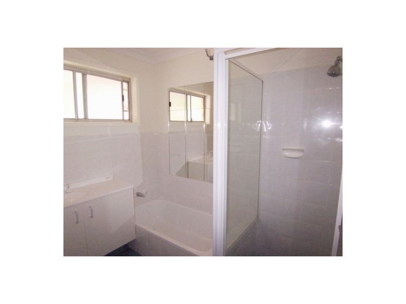 19 Freda Street, Ashmore QLD 4214