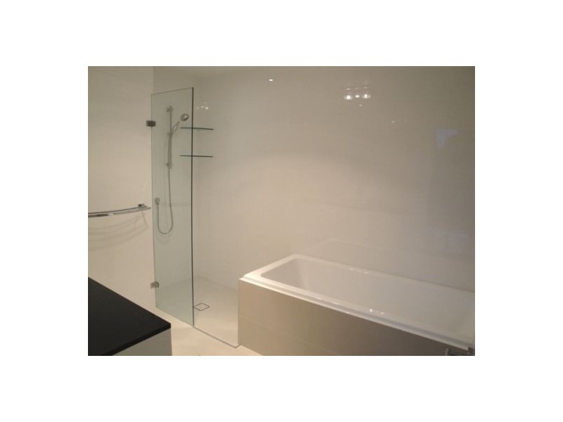 1/83  Pohlman Street, Southport QLD 4215