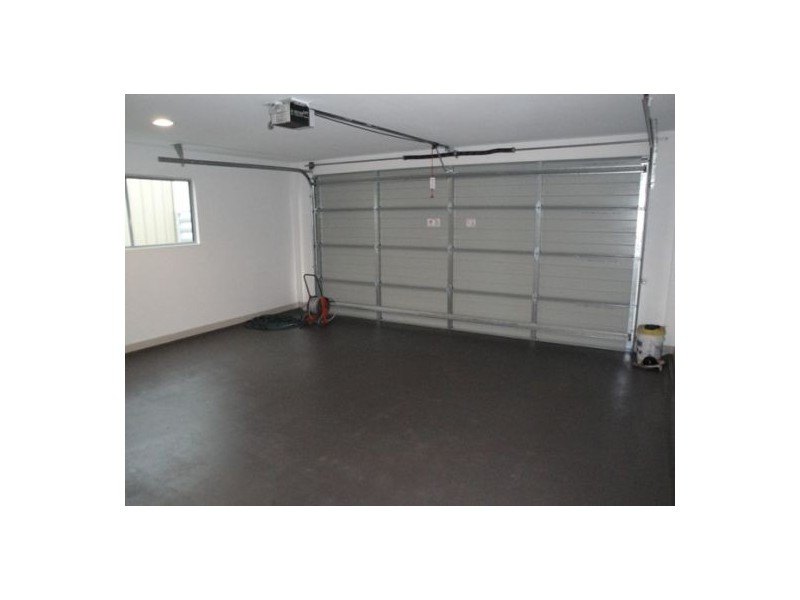 1/83  Pohlman Street, Southport QLD 4215