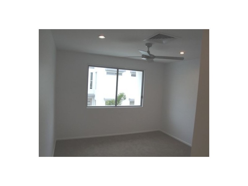 1 Mal Burke Street, Southport QLD 4215