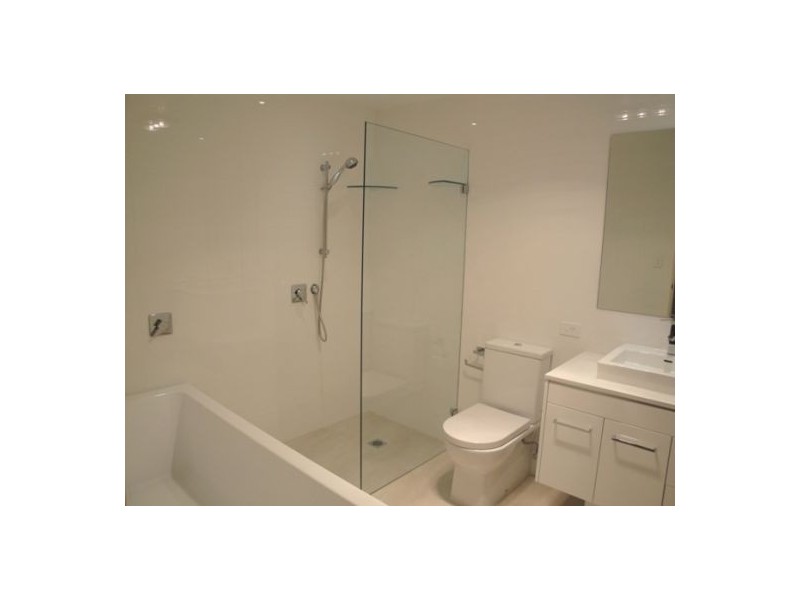 1 Mal Burke Street, Southport QLD 4215