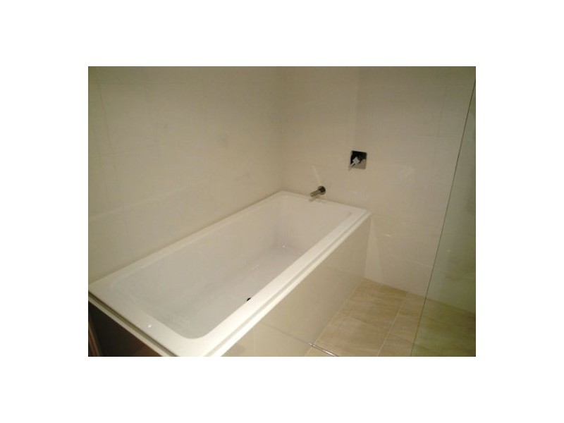 1 Mal Burke Street, Southport QLD 4215