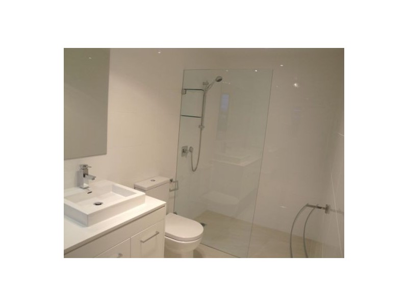 1 Mal Burke Street, Southport QLD 4215