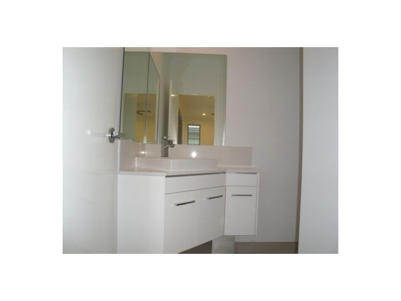 1 Mal Burke Street, Southport QLD 4215