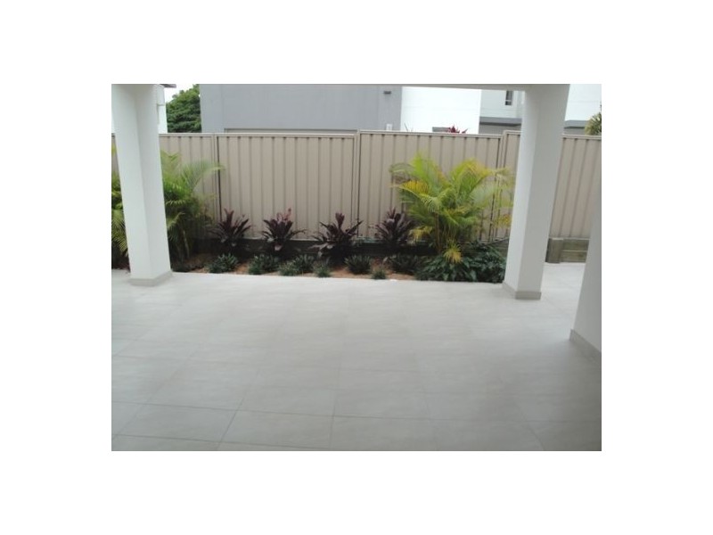 1 Mal Burke Street, Southport QLD 4215