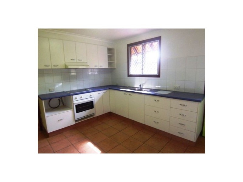 1/7 Dowling Drive, Southport QLD 4215