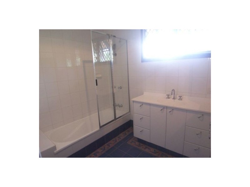 1/7 Dowling Drive, Southport QLD 4215