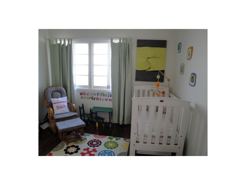 25-27 Sydney Street, Labrador QLD 4215