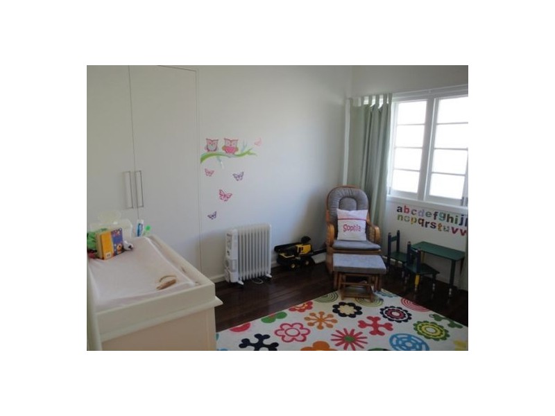 25-27 Sydney Street, Labrador QLD 4215