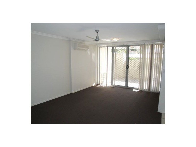 5/8-12 Proud Street, Labrador QLD 4215