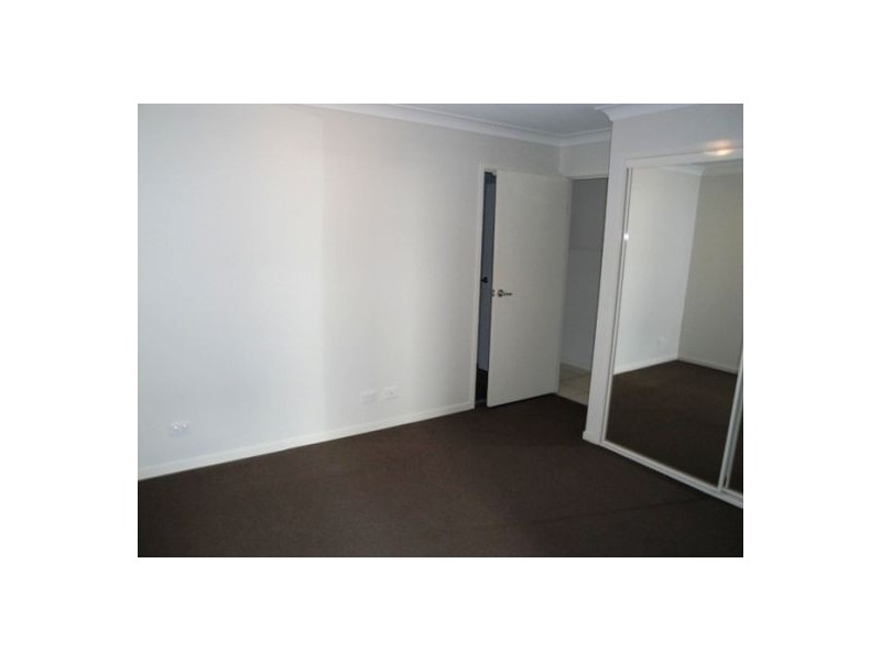 5/8-12 Proud Street, Labrador QLD 4215