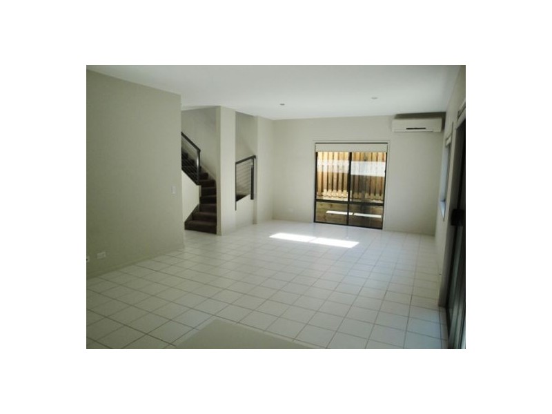 3/73-75 Benowa Road, Southport QLD 4215