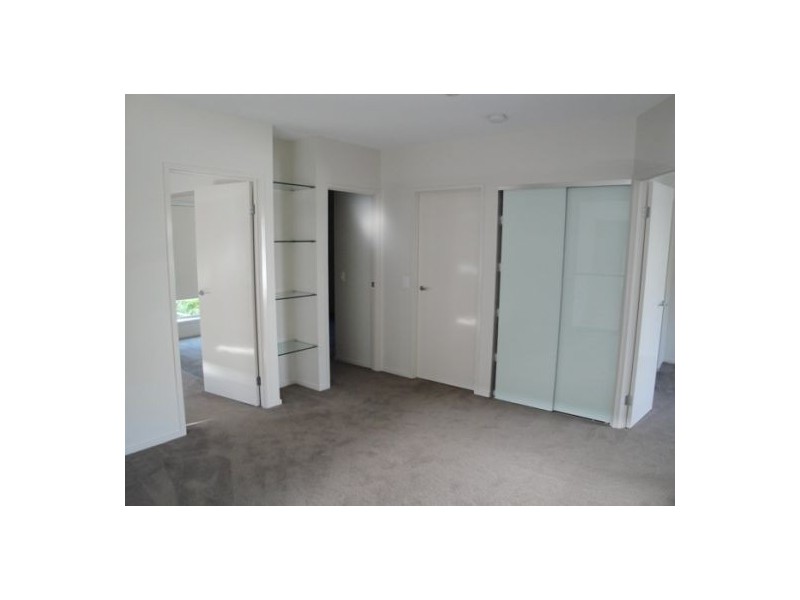 3/73-75 Benowa Road, Southport QLD 4215