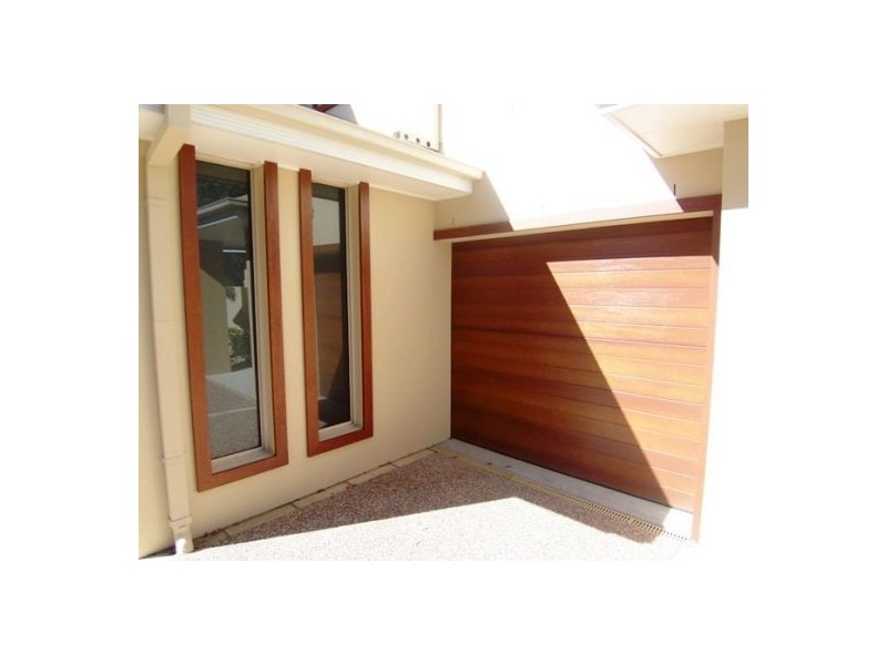 1/7 Waimea Drive, Varsity Lakes QLD 4227