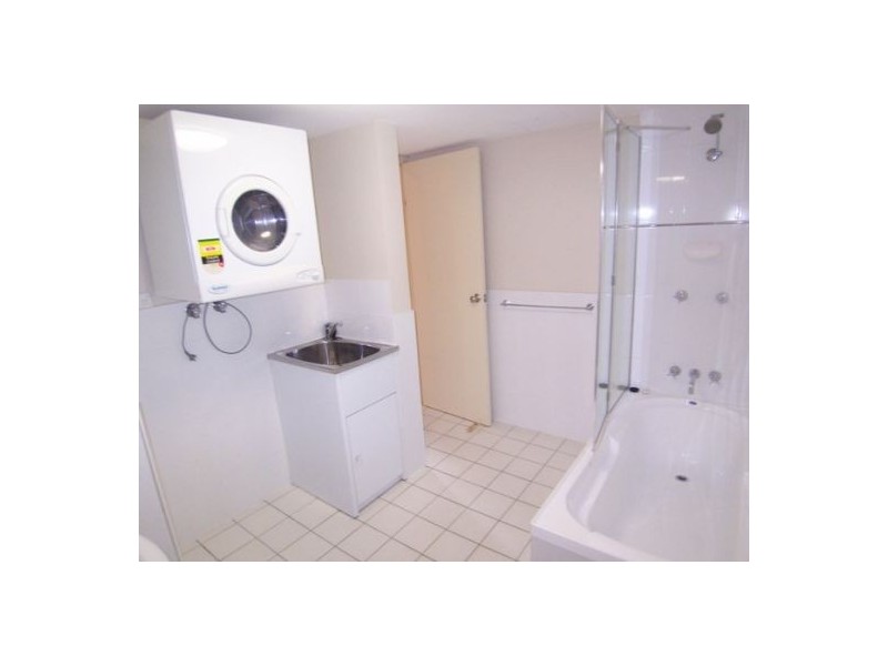 2/66 Queen Street, Southport QLD 4215