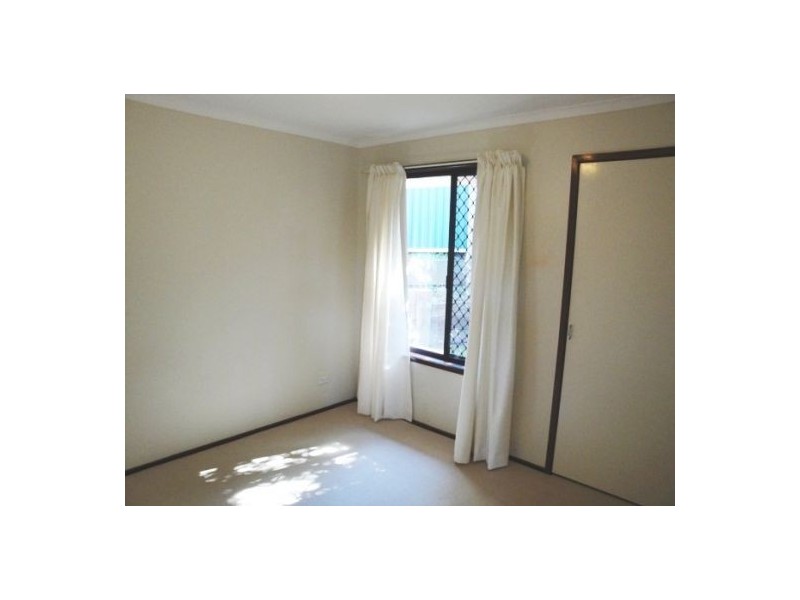 2/67 Botanical Drive, Labrador QLD 4215