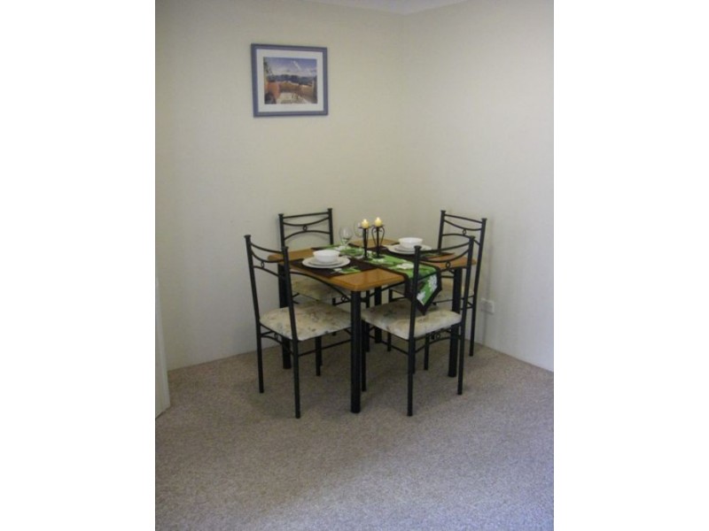 9/33 Lenneberg Street, Southport QLD 4215