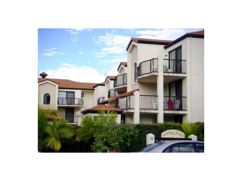 9/33 Lenneberg Street, Southport QLD 4215