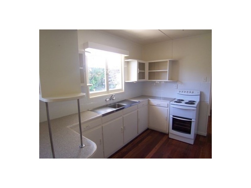 7 Echlin Street, Labrador QLD 4215