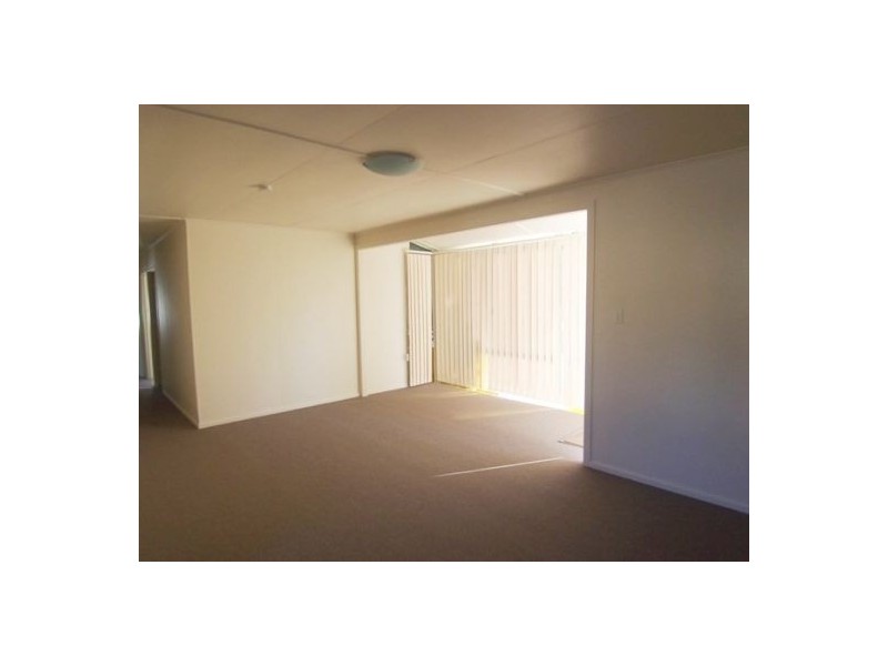 7 Echlin Street, Labrador QLD 4215