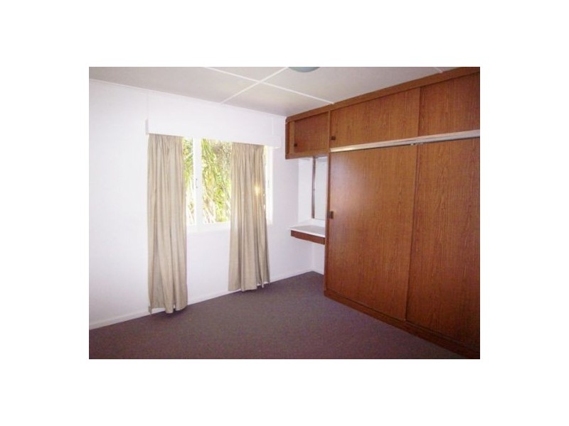 7 Echlin Street, Labrador QLD 4215