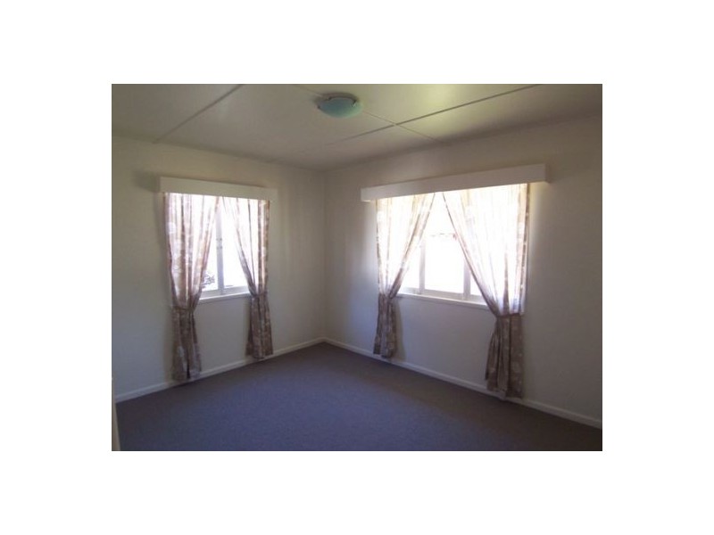 7 Echlin Street, Labrador QLD 4215