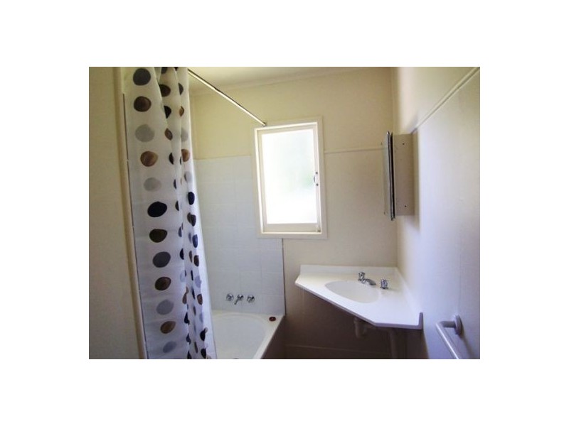 7 Echlin Street, Labrador QLD 4215