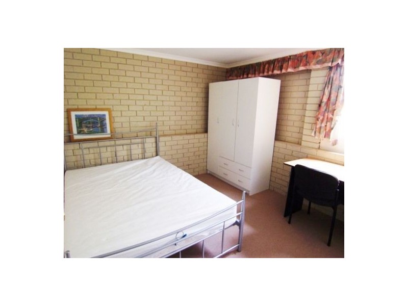 1/126 Smith Street, Southport QLD 4215