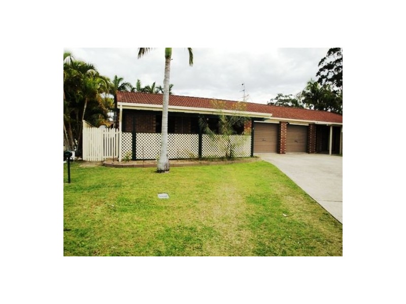 2/14 Hoya Court, Labrador QLD 4215