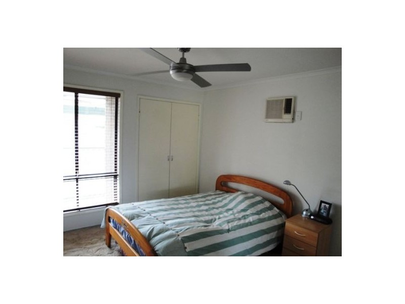 2/14 Hoya Court, Labrador QLD 4215