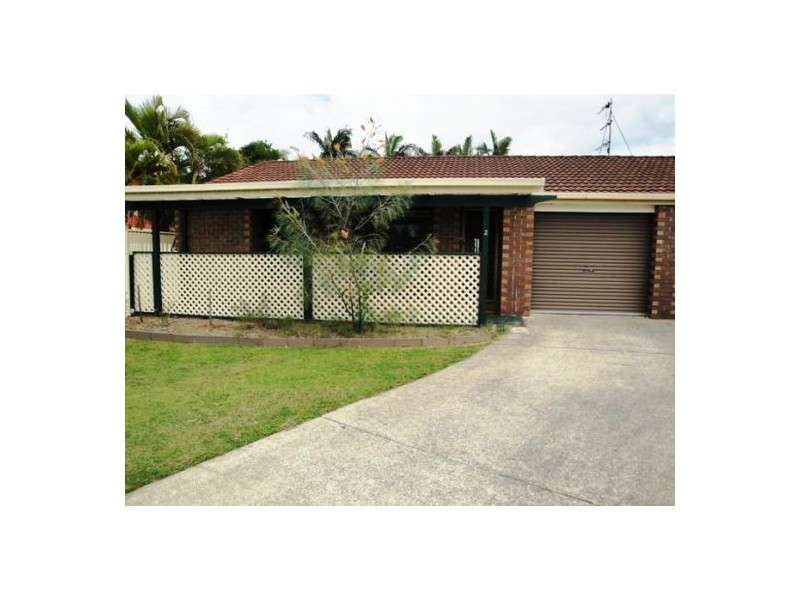 2/14 Hoya Court, Labrador QLD 4215