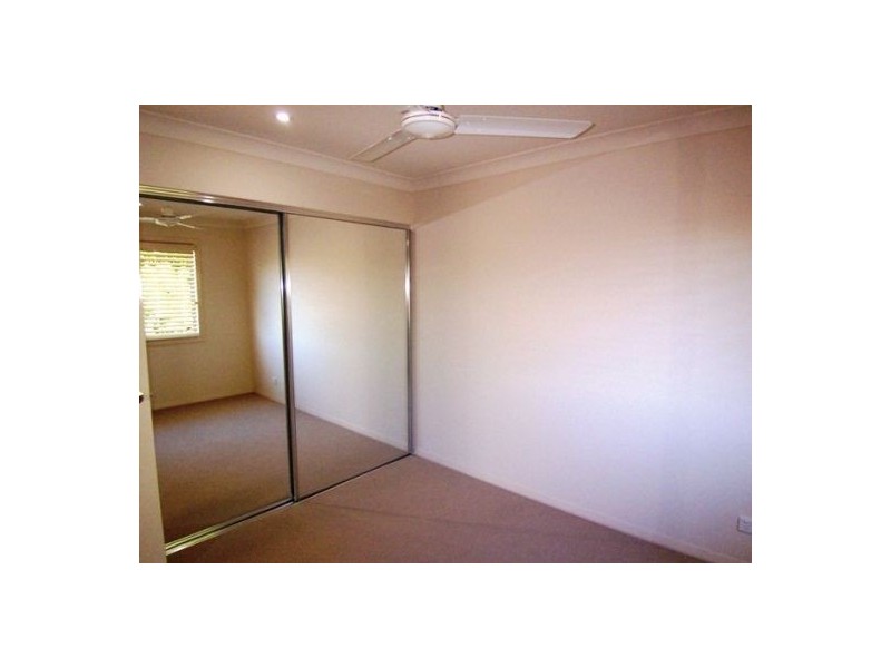 4/59 Muir Street, Labrador QLD 4215