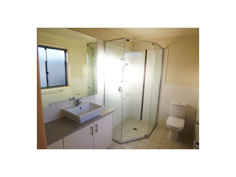 4/59 Muir Street, Labrador QLD 4215
