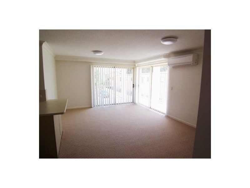 6/13D Wyndham Avenue, Southport QLD 4215