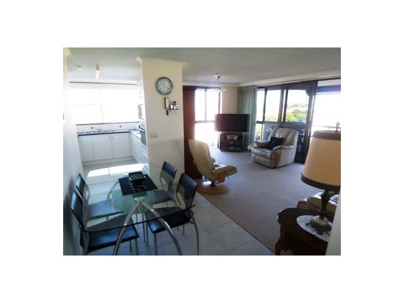 5C/10 Marine Parade, Southport QLD 4215