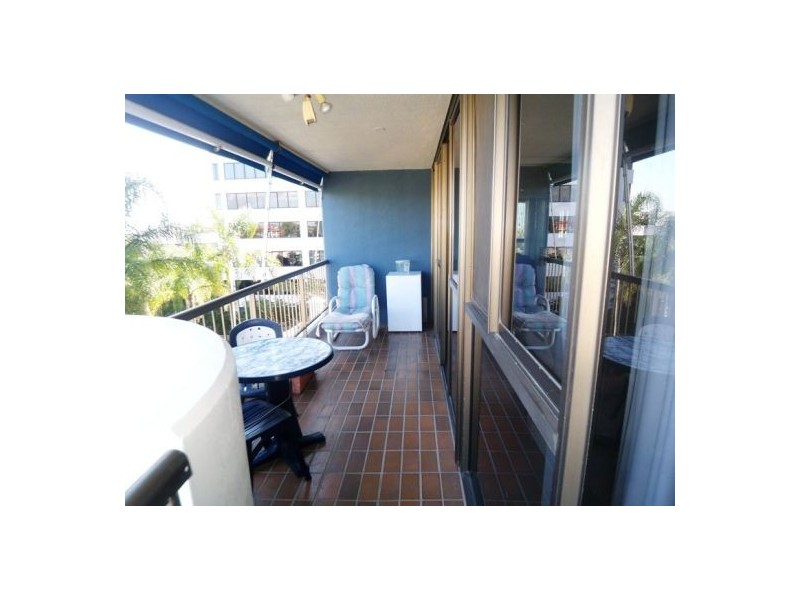 5C/10 Marine Parade, Southport QLD 4215