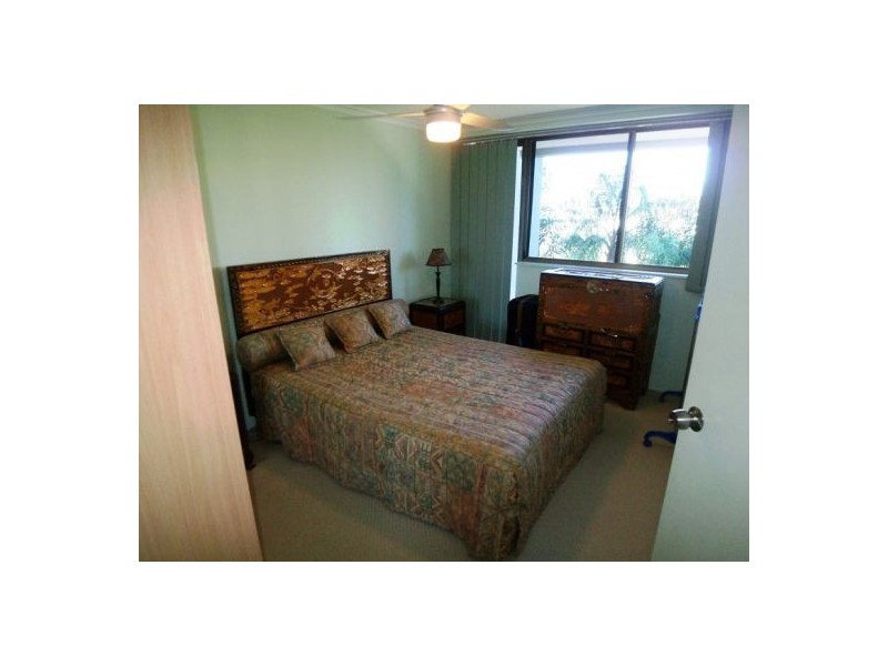 5C/10 Marine Parade, Southport QLD 4215