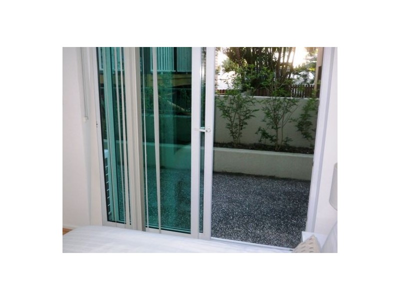 6/18 Rose Street, Southport QLD 4215