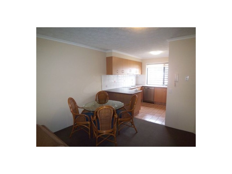 6/13-15 Johnston Street “Sapphire Mist”, Southport QLD 4215