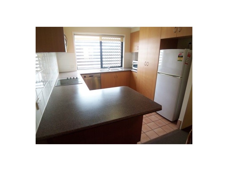 6/13-15 Johnston Street “Sapphire Mist”, Southport QLD 4215