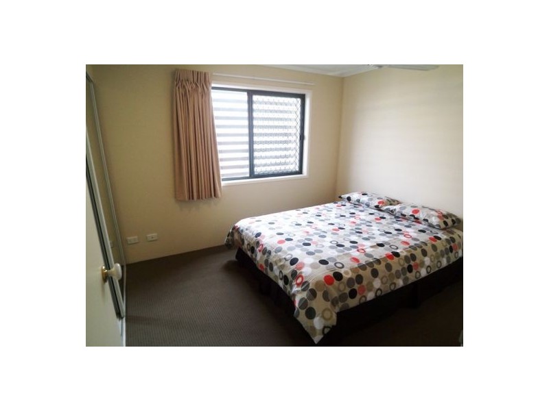 6/13-15 Johnston Street “Sapphire Mist”, Southport QLD 4215