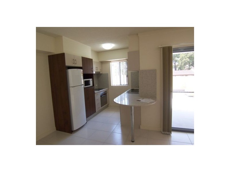 6/148 High Street, Southport QLD 4215