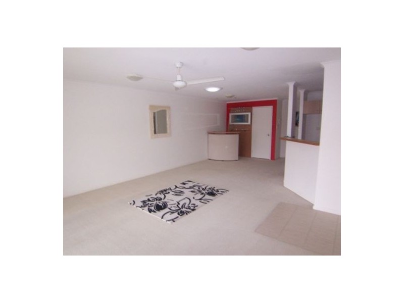 21/14-18  Jennifer Ave, Runaway Bay QLD 4216