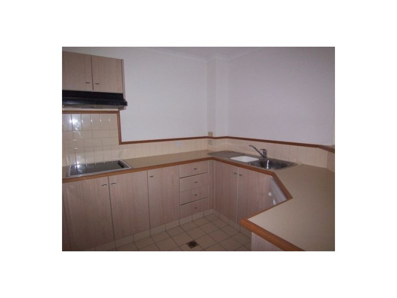 21/14-18  Jennifer Ave, Runaway Bay QLD 4216