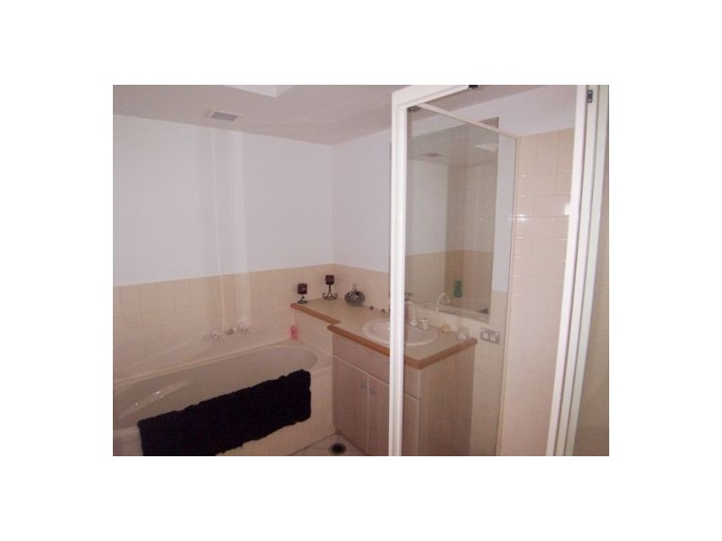 21/14-18  Jennifer Ave, Runaway Bay QLD 4216