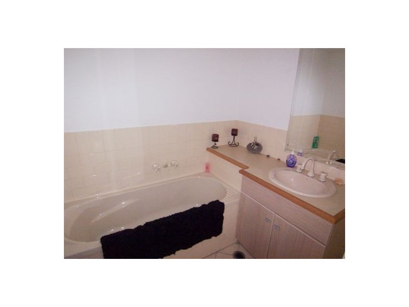 21/14-18  Jennifer Ave, Runaway Bay QLD 4216